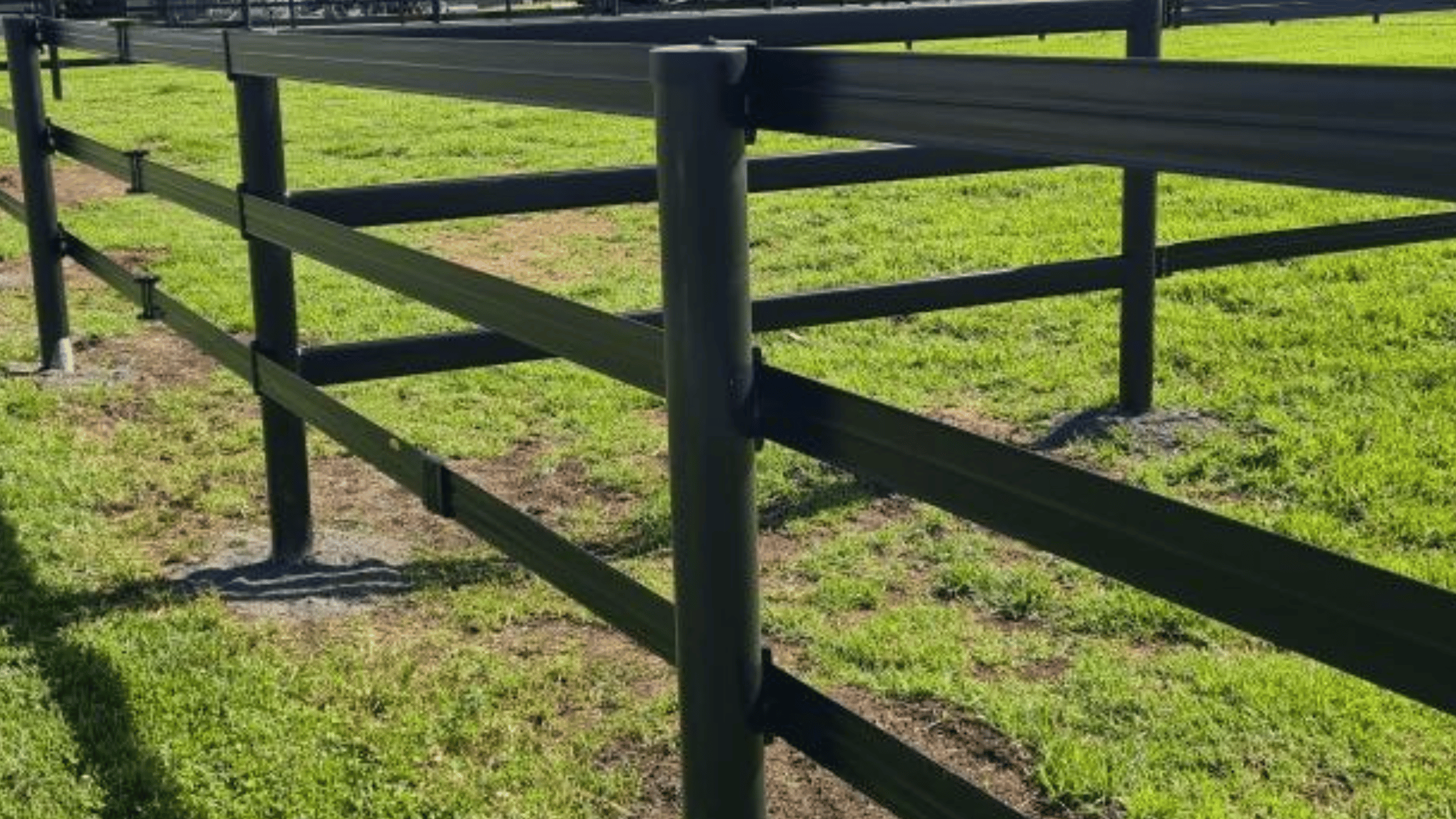 Hogan fence post