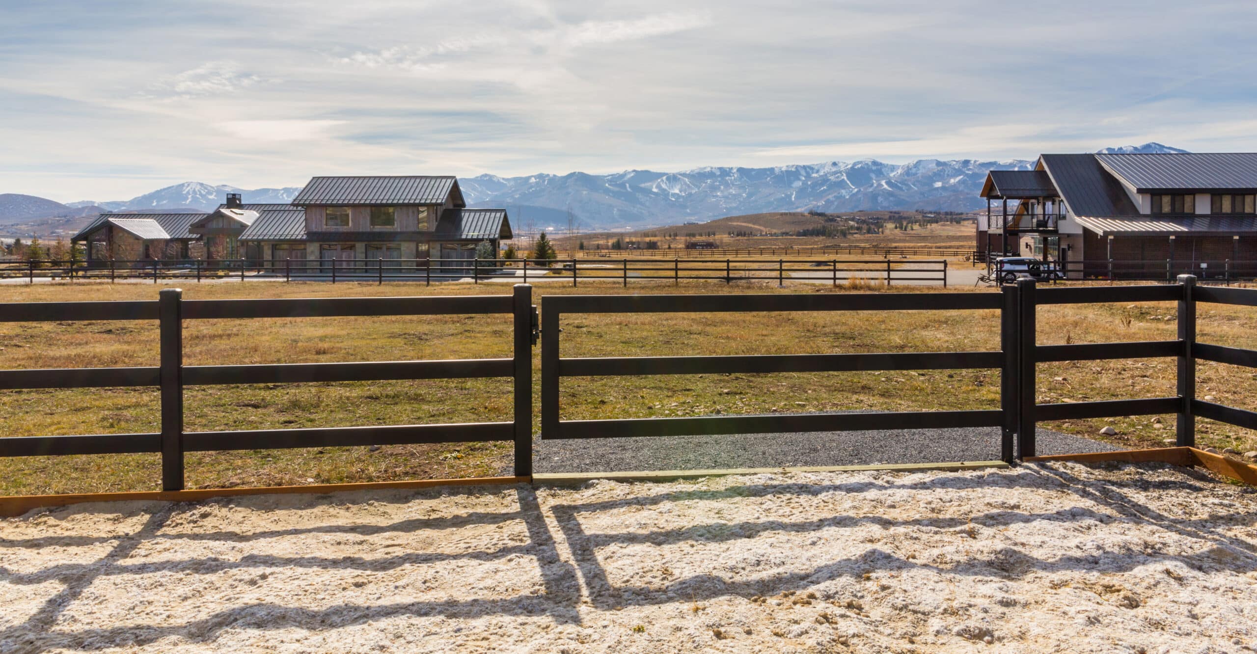 horse fencing - steel post and rail