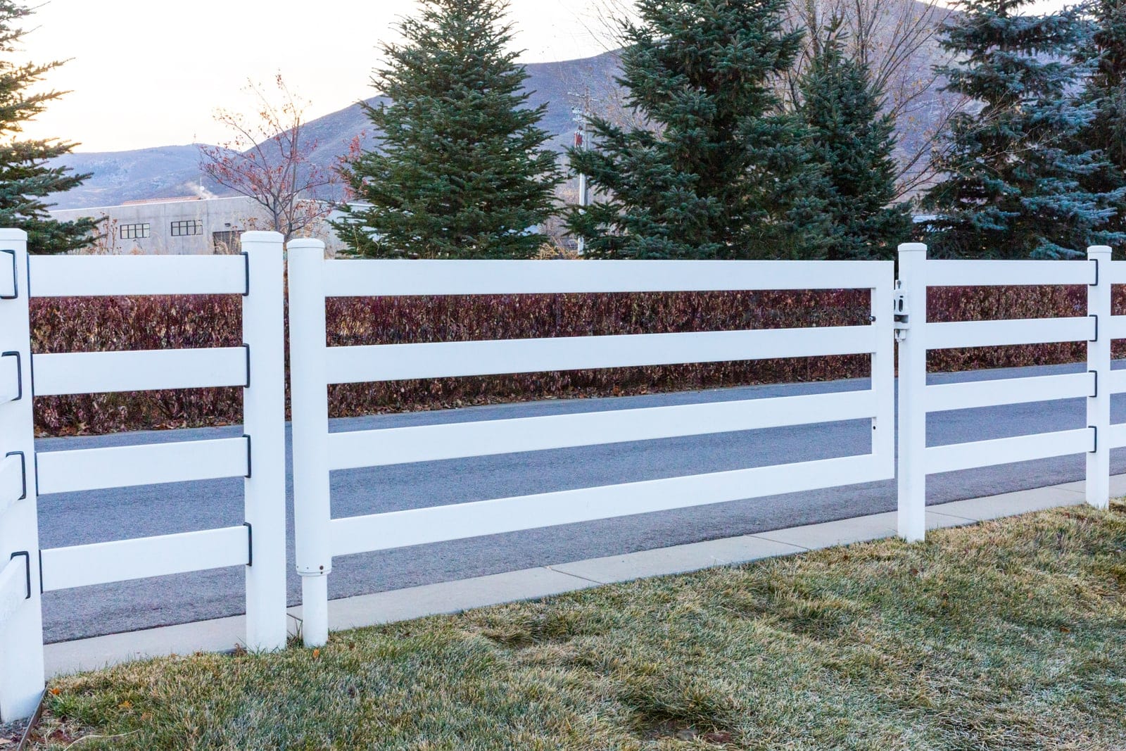 Stock-and-Noble-Premium-Steel-Post-and-Rail-Fencing-White-4-Rail-12-foot-wide-gate